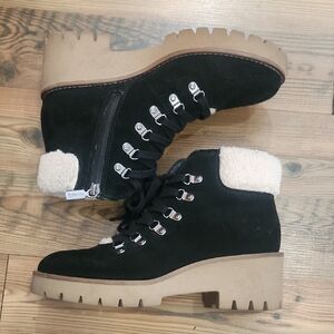 Blondo Devin Waterproof Suede Lace Lug Boot Shearling Size 7 Black Cream Winter